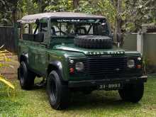 Land-Rover Defender 1981 SUV
