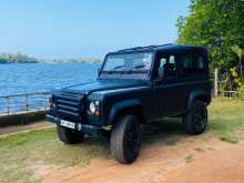 Land-Rover Defender 1982 SUV