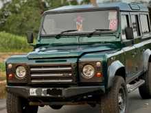 Land-Rover Defender 1984 SUV