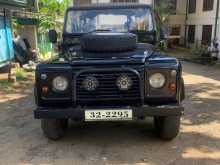 Land-Rover Defender 1985 SUV