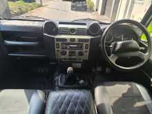 https://riyasewana.com/uploads/land-rover-defender-1987-198000912073.jpg