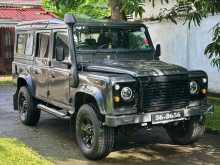 Land-Rover Defender 1995 SUV