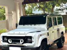 Land-Rover Defender 2.2 Puma KHAN 1994 SUV