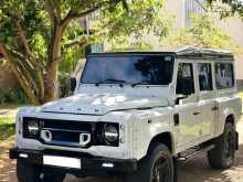 Land-Rover Defender 2.2 Puma KHAN 1994 SUV