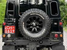 https://riyasewana.com/uploads/land-rover-defender-2-4-2913003124596.jpg