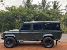https://riyasewana.com/uploads/land-rover-defender-2004-224584212292.jpg