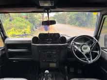 https://riyasewana.com/uploads/land-rover-defender-2004-224584212614.jpg