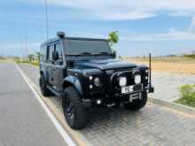Land-Rover Defender 2008 SUV