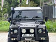 Land-Rover Defender 2008 SUV