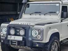 Land-Rover Defender 2010 SUV