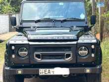 Land-Rover Defender 2012 SUV