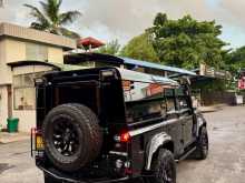 https://riyasewana.com/uploads/land-rover-defender-2013-519041412122.jpg