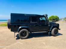 https://riyasewana.com/uploads/land-rover-defender-2021-710421412153.jpg