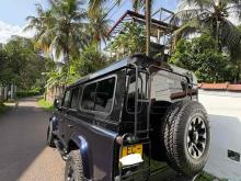 https://riyasewana.com/uploads/land-rover-defender-217362824713.jpg
