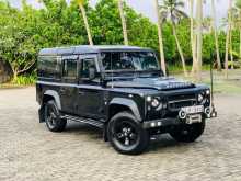 Land-Rover Defender 2003 SUV