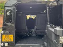 https://riyasewana.com/uploads/land-rover-defender-241458486636.jpg