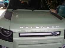 Land-Rover Defender 2024 SUV