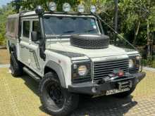 Land-Rover Defender 2004 SUV