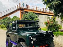 Land-Rover Defender 1980 SUV