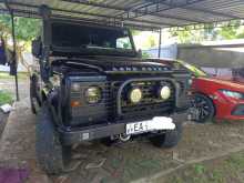 Land-Rover Defender 1993 SUV