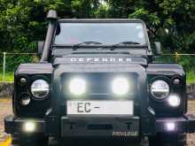 Land-Rover Defender 300Tdi 1980 SUV