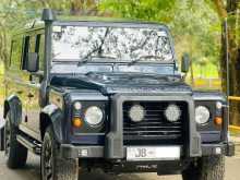 https://riyasewana.com/uploads/land-rover-defender-301639594102.jpg