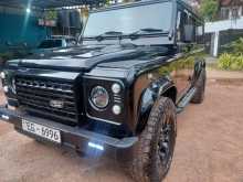 https://riyasewana.com/uploads/land-rover-defender-311811444372.jpg