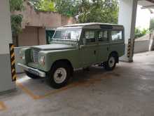 Land-Rover Defender 1980 SUV