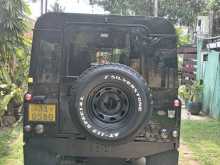 https://riyasewana.com/uploads/land-rover-defender-90-1954-2721494312653.jpg