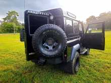 Land-Rover Defender 90 1964 SUV