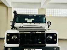https://riyasewana.com/uploads/land-rover-defender-90-1987-1422061312582.jpg