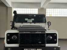 Land-Rover Defender 90 Automatic 1987 SUV