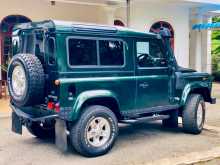 https://riyasewana.com/uploads/land-rover-defender-90-1987-38351412822.jpg