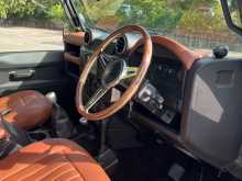 https://riyasewana.com/uploads/land-rover-defender-90-1996-723390812273.jpg