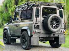 https://riyasewana.com/uploads/land-rover-defender-90-2017141922262.jpg