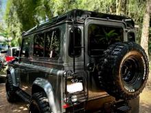 https://riyasewana.com/uploads/land-rover-defender-90-217144017442.jpg
