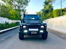 Land-Rover Defender 1999 SUV