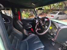 https://riyasewana.com/uploads/land-rover-defender-993046915.jpg
