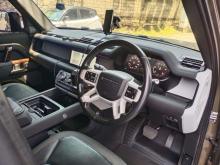 https://riyasewana.com/uploads/land-rover-defender-first-2240476335.jpg
