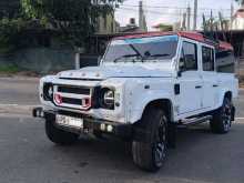 https://riyasewana.com/uploads/land-rover-defender-kahn-141728444423.jpg
