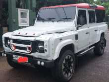 Land-Rover Defender 2012 SUV