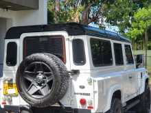 https://riyasewana.com/uploads/land-rover-defender-khan-1995-920525712553.jpg