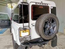 https://riyasewana.com/uploads/land-rover-defender-khan-2910134917572.jpg