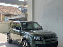Land-Rover Defender P300e 2026 SUV