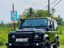 Land-Rover Defender Puma 1980 SUV