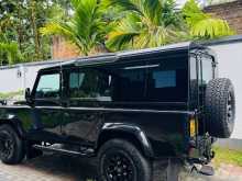 https://riyasewana.com/uploads/land-rover-defender-puma-2007-215104212492.jpg