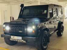 Land-Rover Defender Puma 2010 SUV