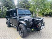 Land-Rover Defender Puma 2008 SUV