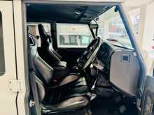 https://riyasewana.com/uploads/land-rover-defender-puma-27163642145.jpg