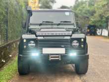 Land-Rover DEFENDER PUMA 1999 SUV